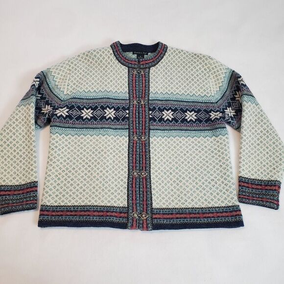Eagles Eye Wool Sweater Size S Nordic Pewter Clasp Snowflake Fair Isle Blue - Picture 1 of 6